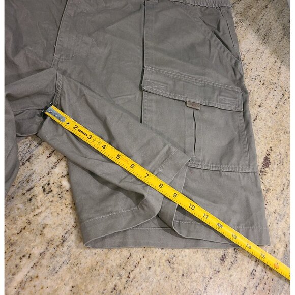 New! St. John's Bay Men Shorts 54 Green Gray Cargo Twill Hiking Button 9" Inseam - Picture 4 of 13